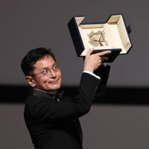 Studio Ghibli recibió la Palma de oro de Honor con Miyazaki en la distancia